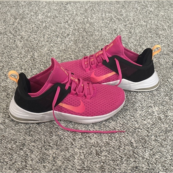 Nike Air Max Bella TR 2 'Laser Fuchsia' - Picture 3 of 8